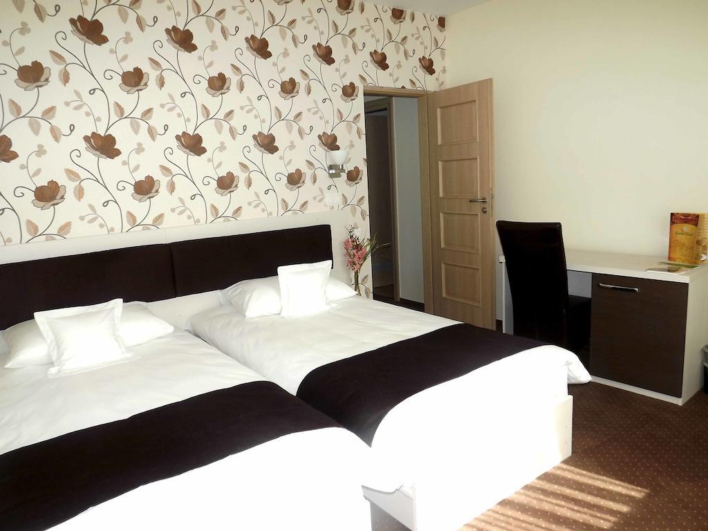 West Plaza Residence Bucareste Quarto foto