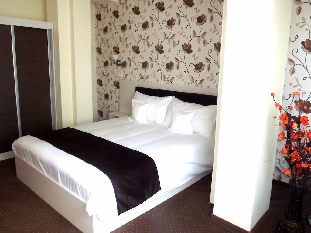 West Plaza Residence Bucareste Quarto foto